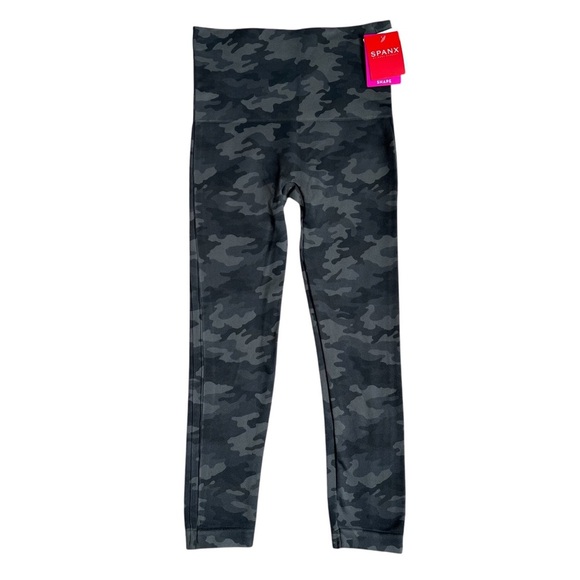 Spanx Look At Me Now Sage Camo Women’s Seamless Shape-wear Crop Leggings Small - Picture 1 of 6